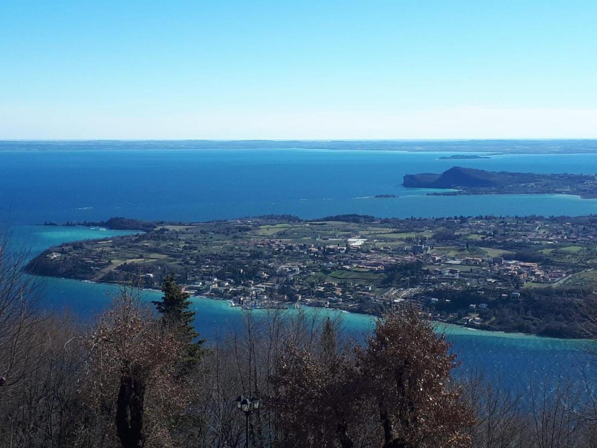 La FIOCCHINA - Magic Place - Salò - Garda Lake - countryside farmhouse, inside the middle of the lake Exterior foto