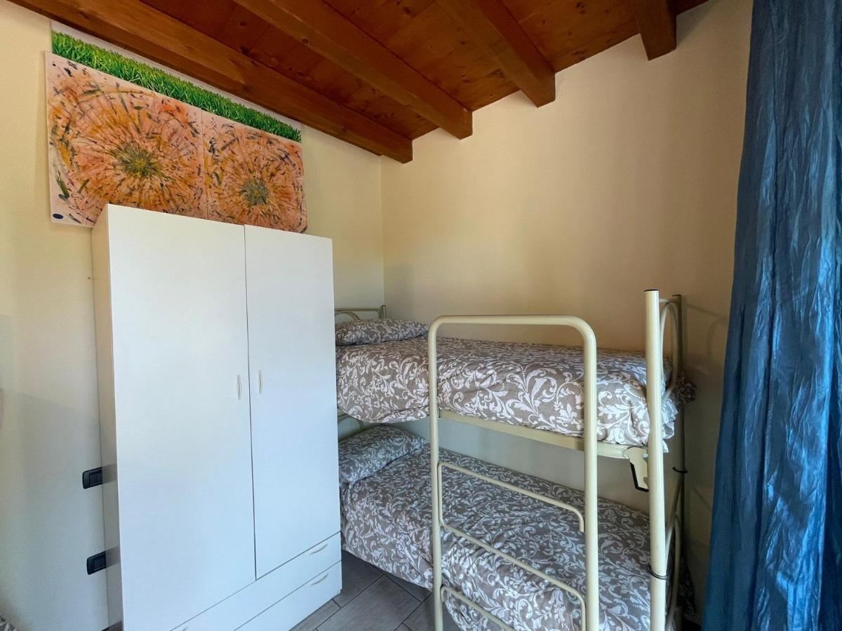 La FIOCCHINA - Magic Place - Salò - Garda Lake - countryside farmhouse, inside the middle of the lake Exterior foto