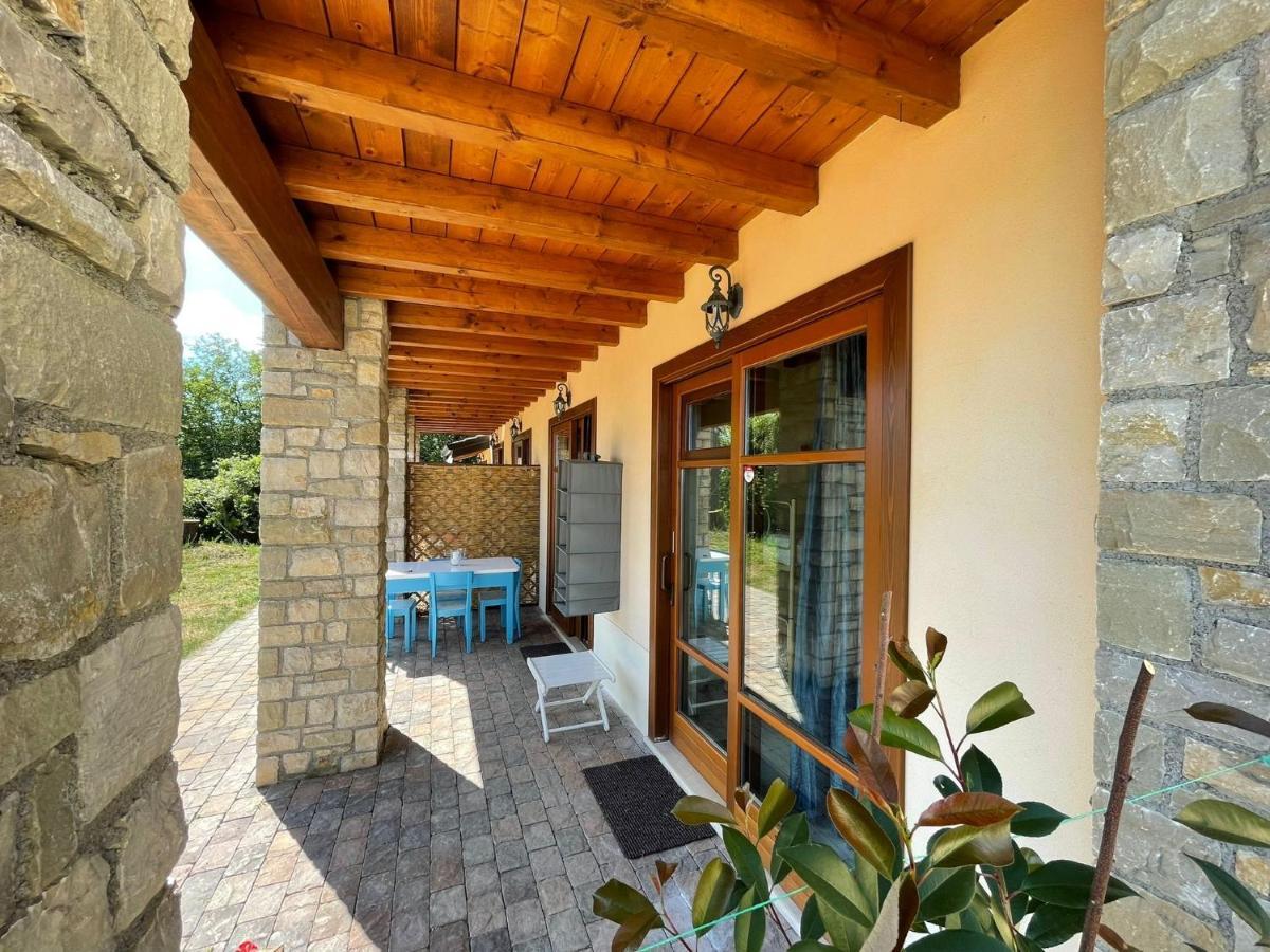 La FIOCCHINA - Magic Place - Salò - Garda Lake - countryside farmhouse, inside the middle of the lake Exterior foto