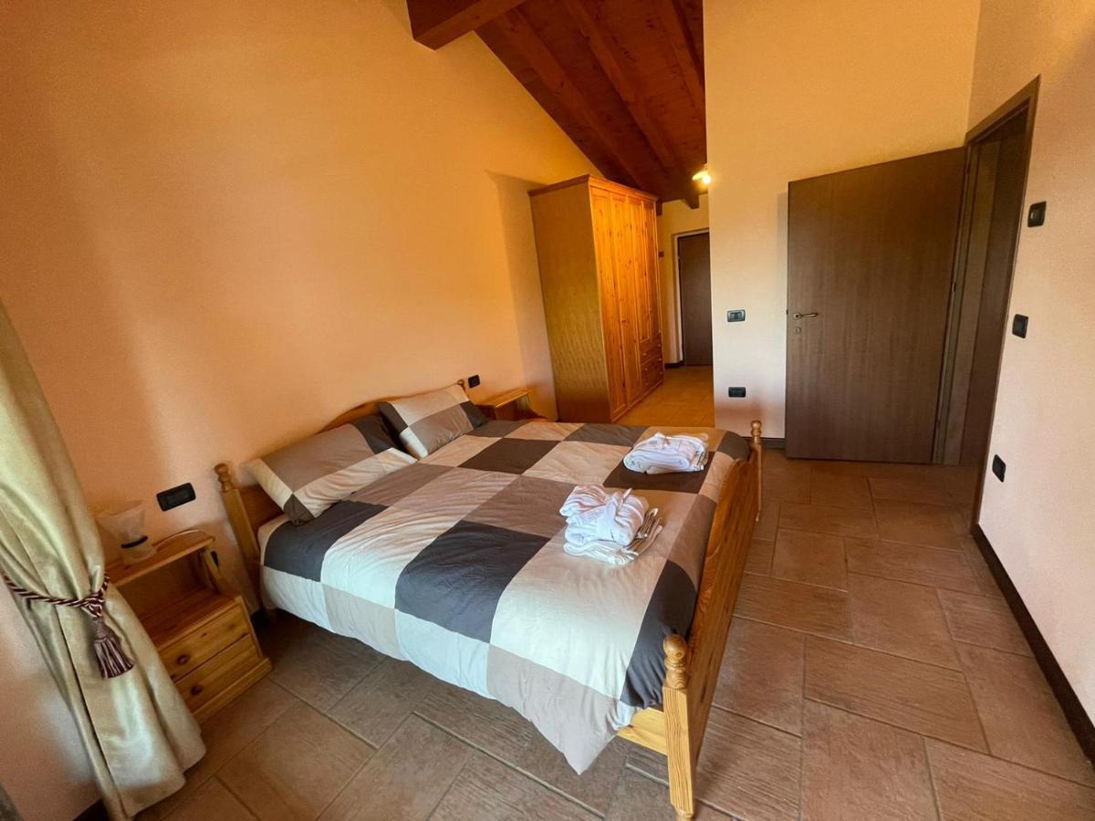 La FIOCCHINA - Magic Place - Salò - Garda Lake - countryside farmhouse, inside the middle of the lake Exterior foto