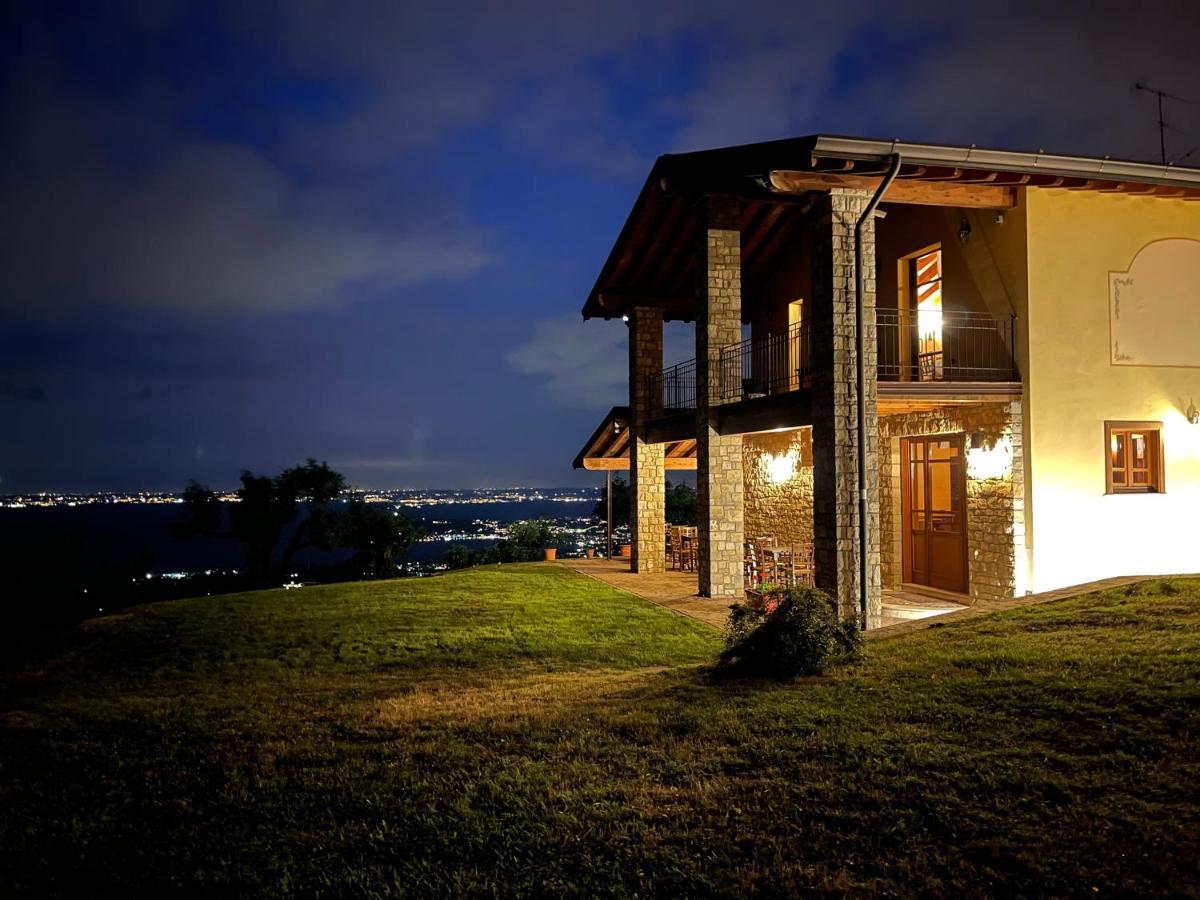 La FIOCCHINA - Magic Place - Salò - Garda Lake - countryside farmhouse, inside the middle of the lake Exterior foto